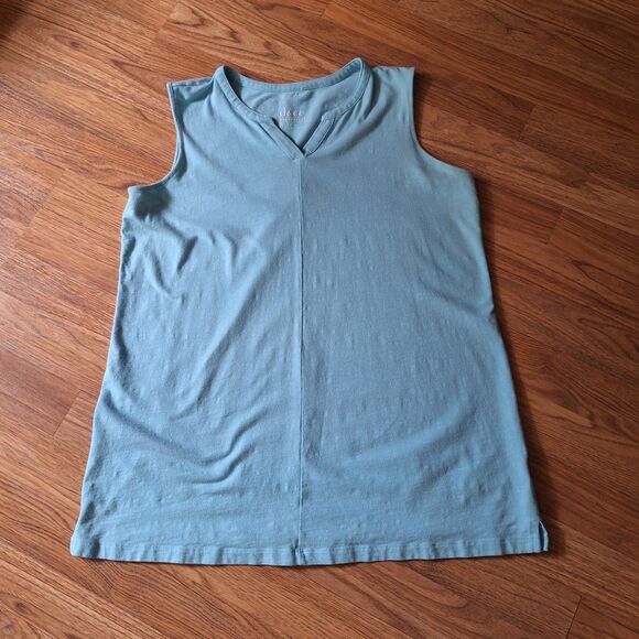 Denim & Co. Textured Knit Split V-Neck Sleeveless Tunic Light Turquoise Medium - Picture 2 of 8